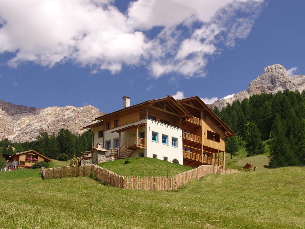 Apartments Serghela San Cassiano  Exterior foto