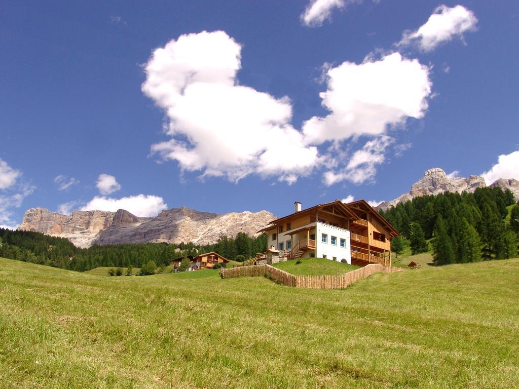 Apartments Serghela San Cassiano  Exterior foto